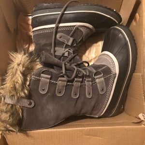 Sorel Gray boots size 8 women